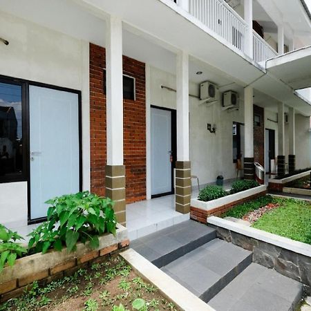 Reddoorz Near Moro Mall Purwokerto Kültér fotó