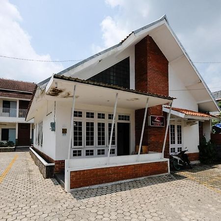 Reddoorz Near Moro Mall Purwokerto Kültér fotó