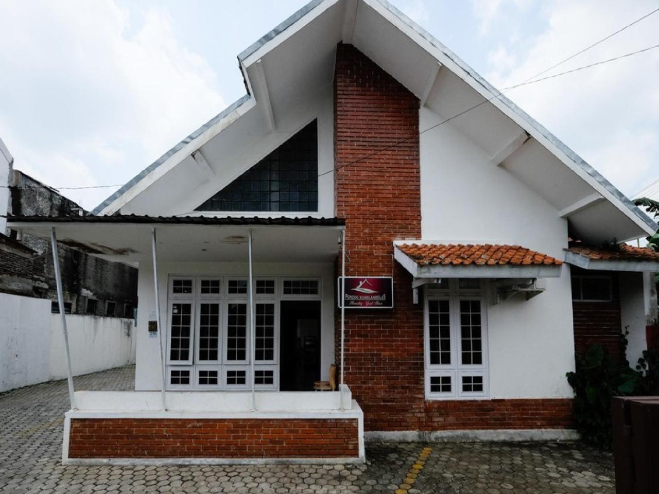 Reddoorz Near Moro Mall Purwokerto Kültér fotó