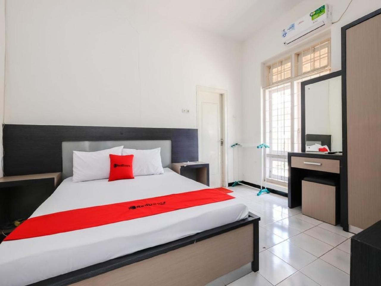 Reddoorz Near Moro Mall Purwokerto Kültér fotó