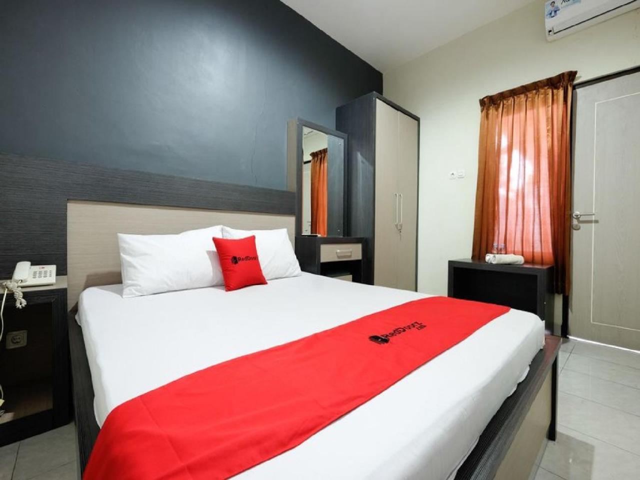 Reddoorz Near Moro Mall Purwokerto Kültér fotó