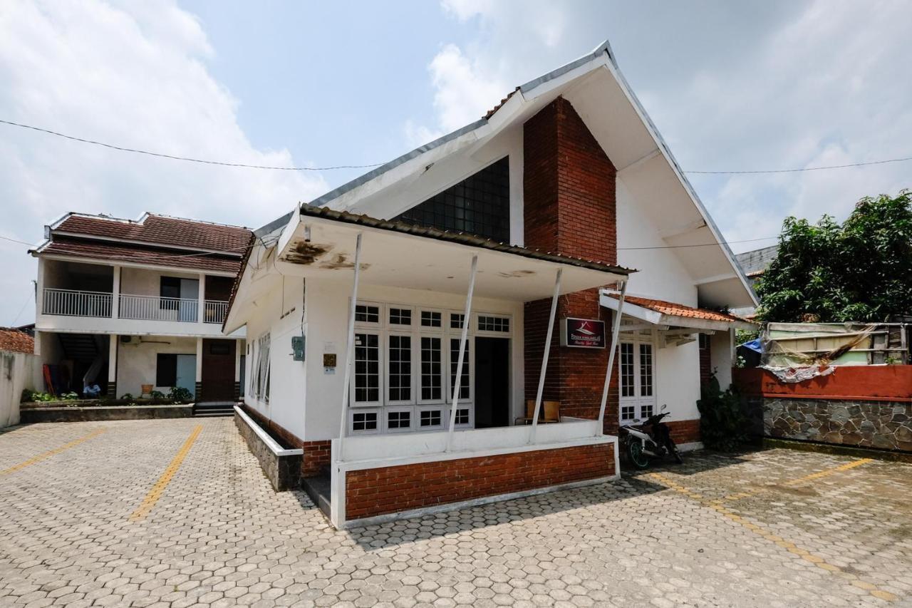Reddoorz Near Moro Mall Purwokerto Kültér fotó